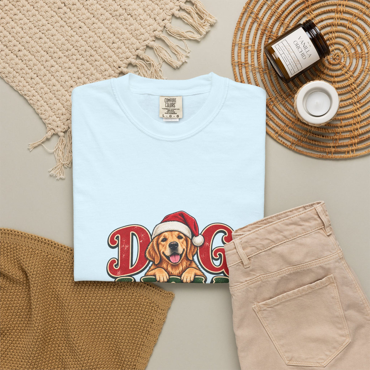 Dog Mom Christmas T-Shirt — Cute Golden Retriever Holiday Tee