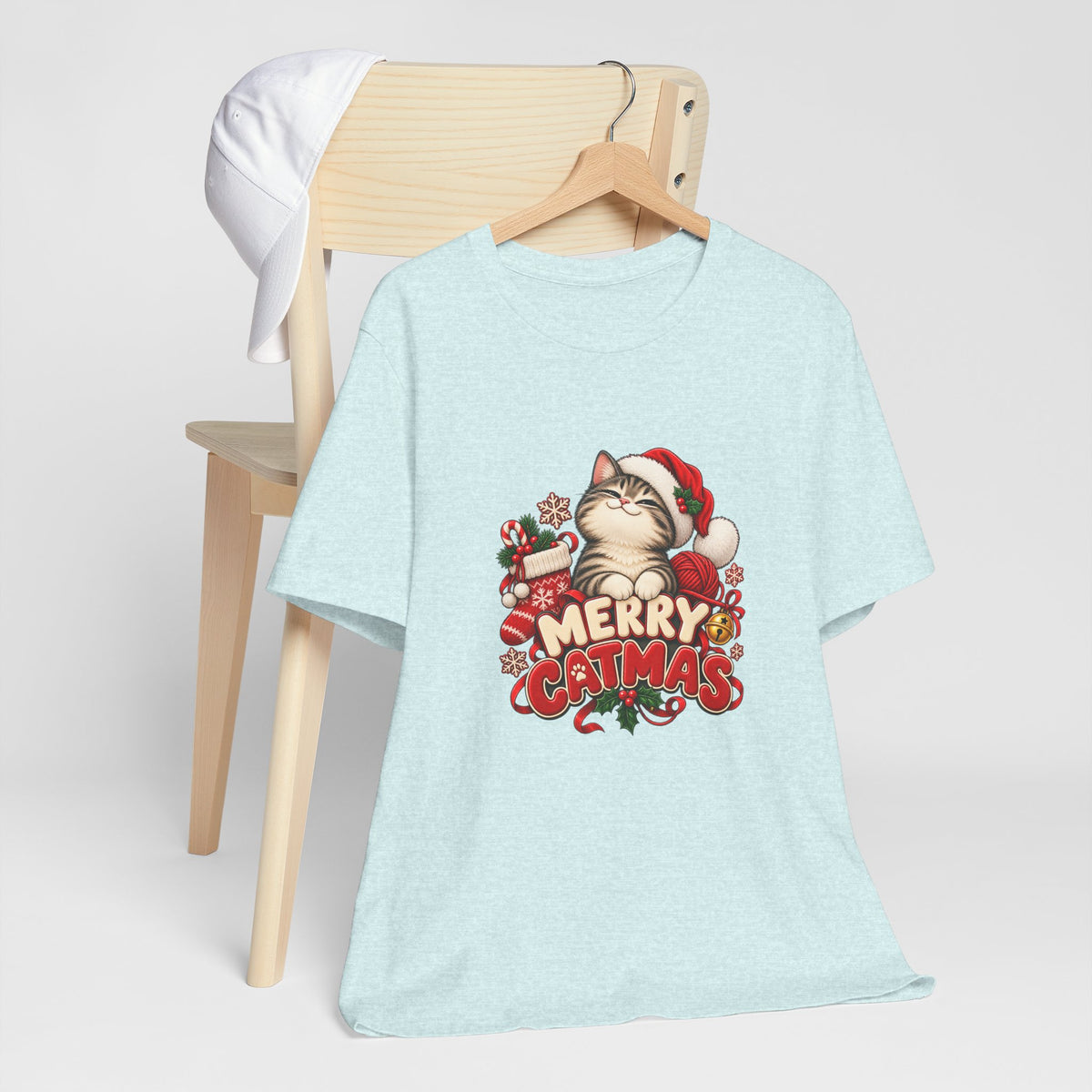 Merry Catmas T-Shirt – Cute Christmas Cat Holiday Tee