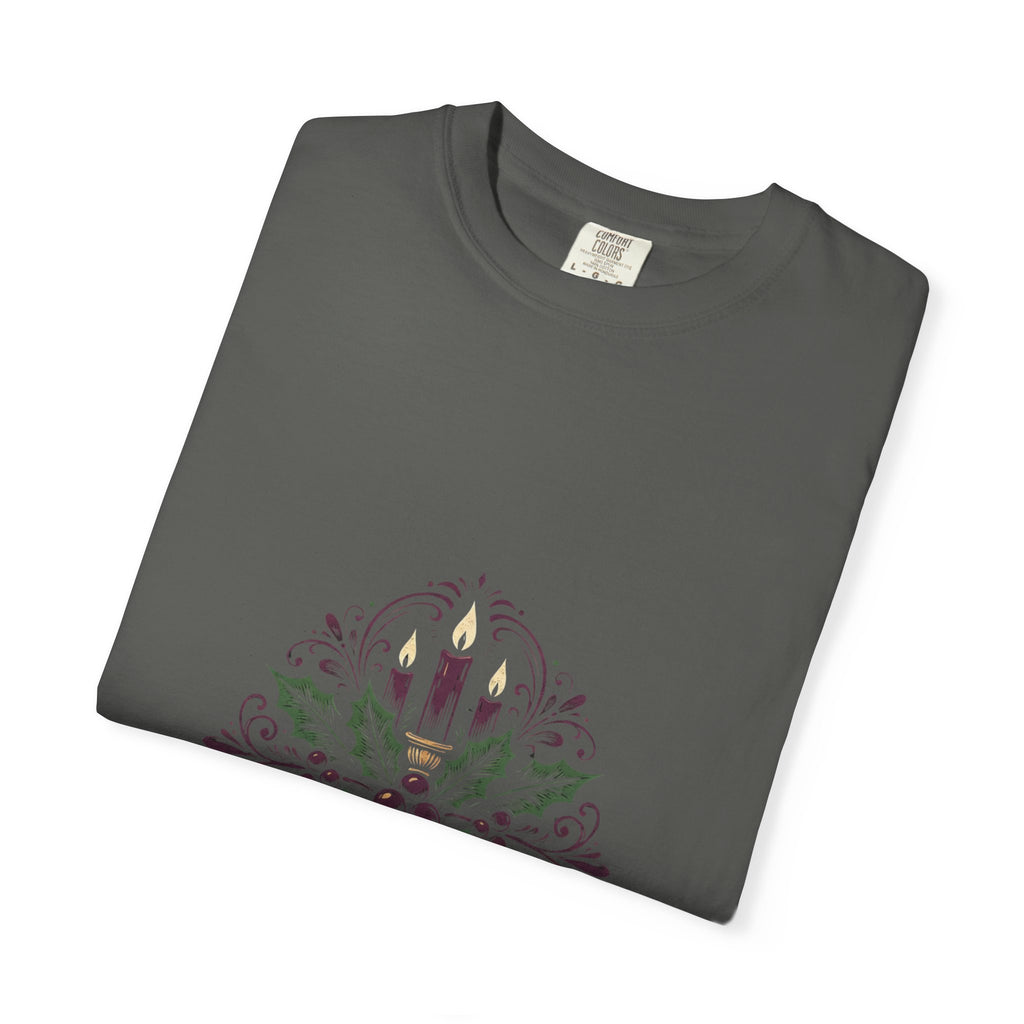 Moody Holiday Candle Wreath T-Shirt | Christmas Seasonal Tee | Festive Graphic Shirt | Holiday Gift for Her Him | Vintage Xmas