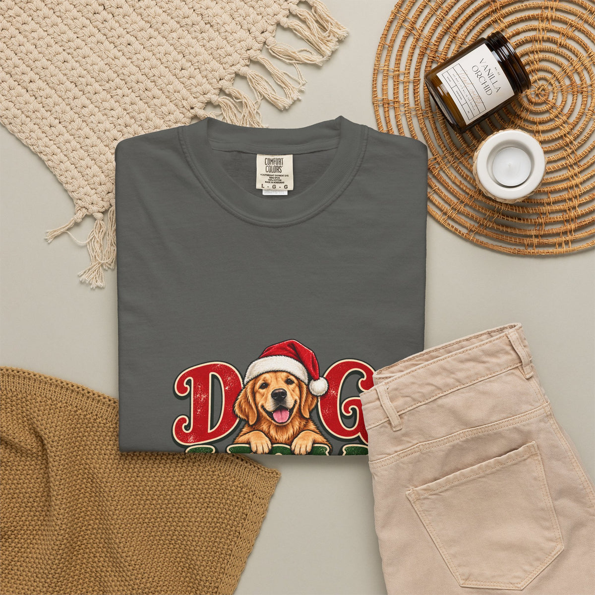Dog Mom Christmas T-Shirt — Cute Golden Retriever Holiday Tee