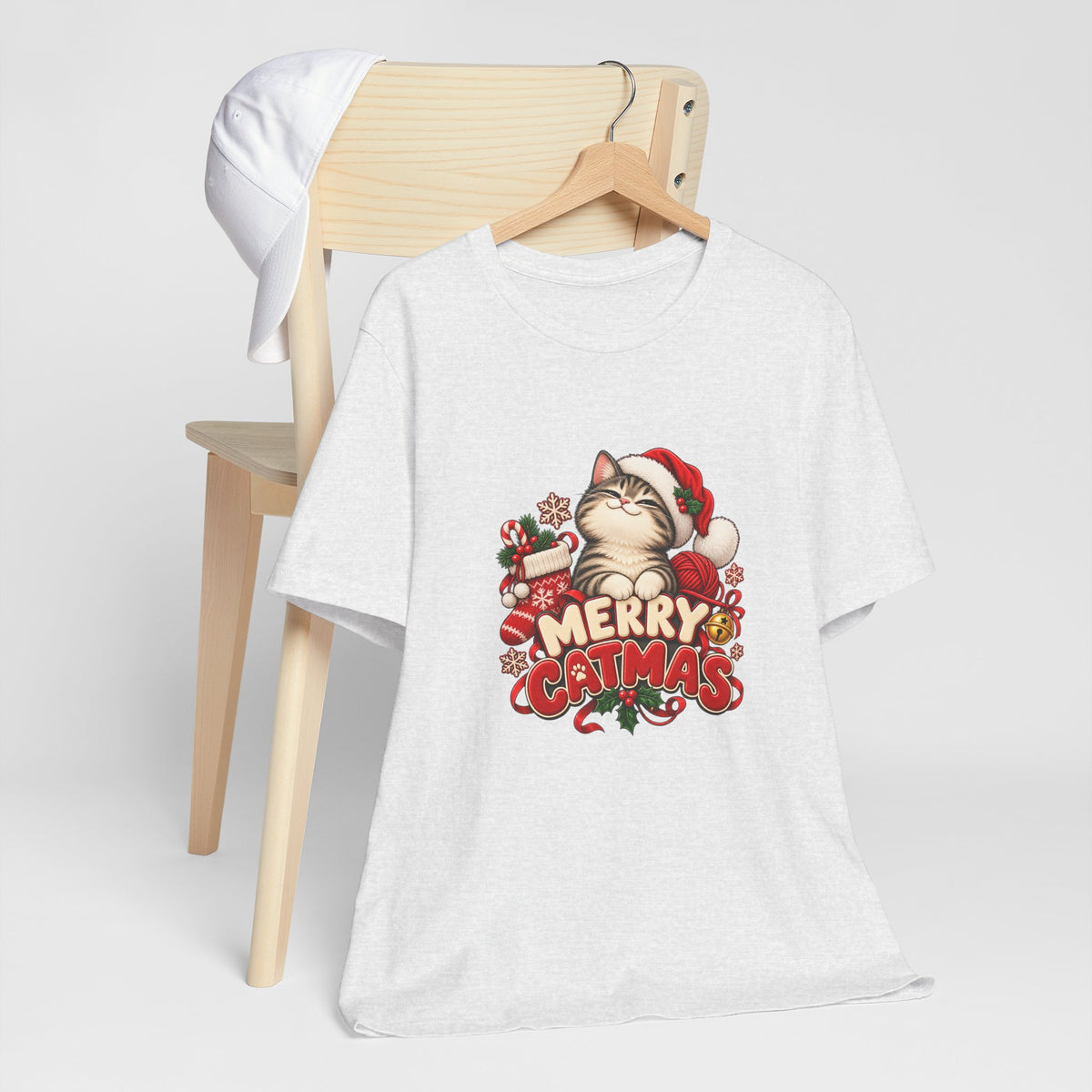 Merry Catmas T-Shirt – Cute Christmas Cat Holiday Tee
