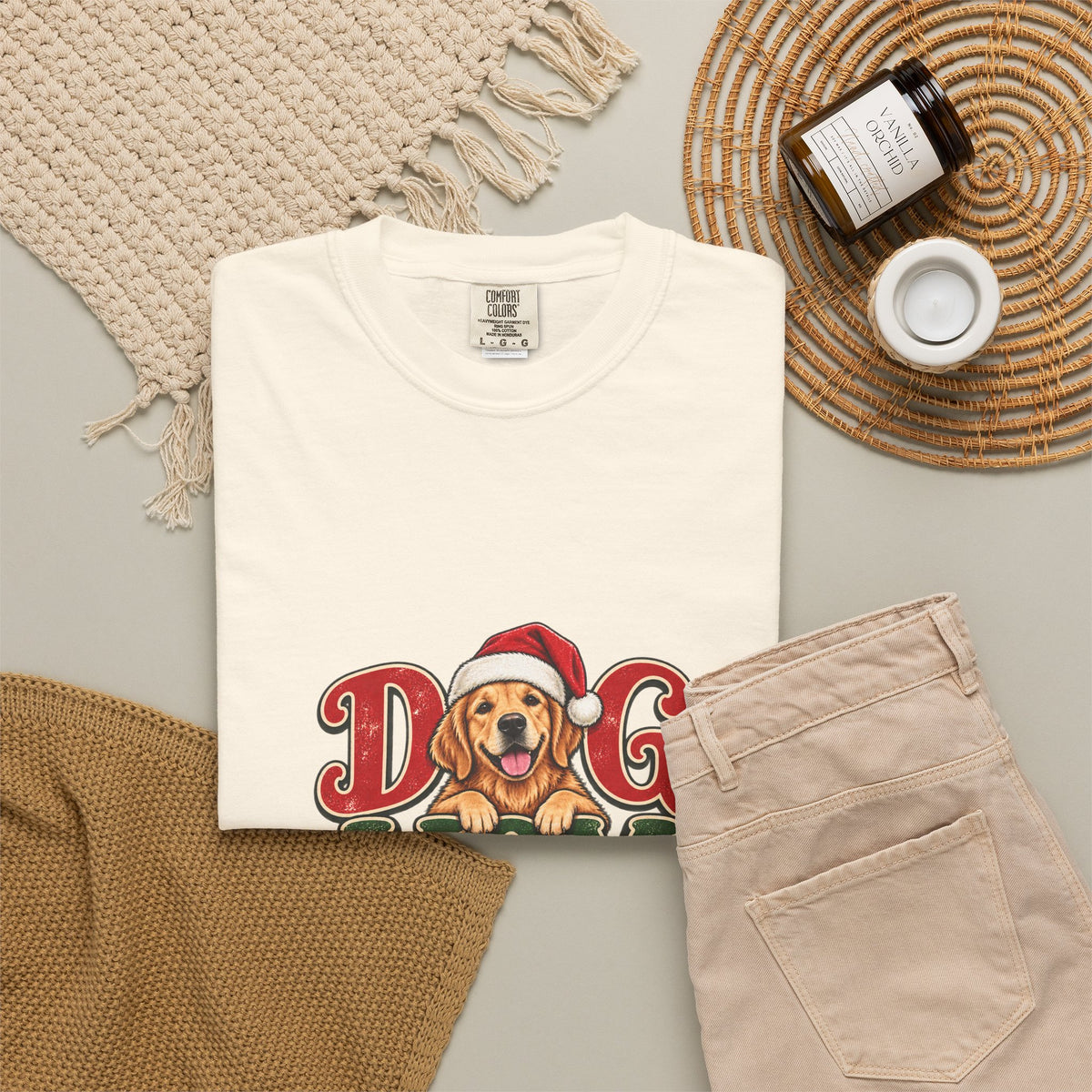 Dog Mom Christmas T-Shirt — Cute Golden Retriever Holiday Tee