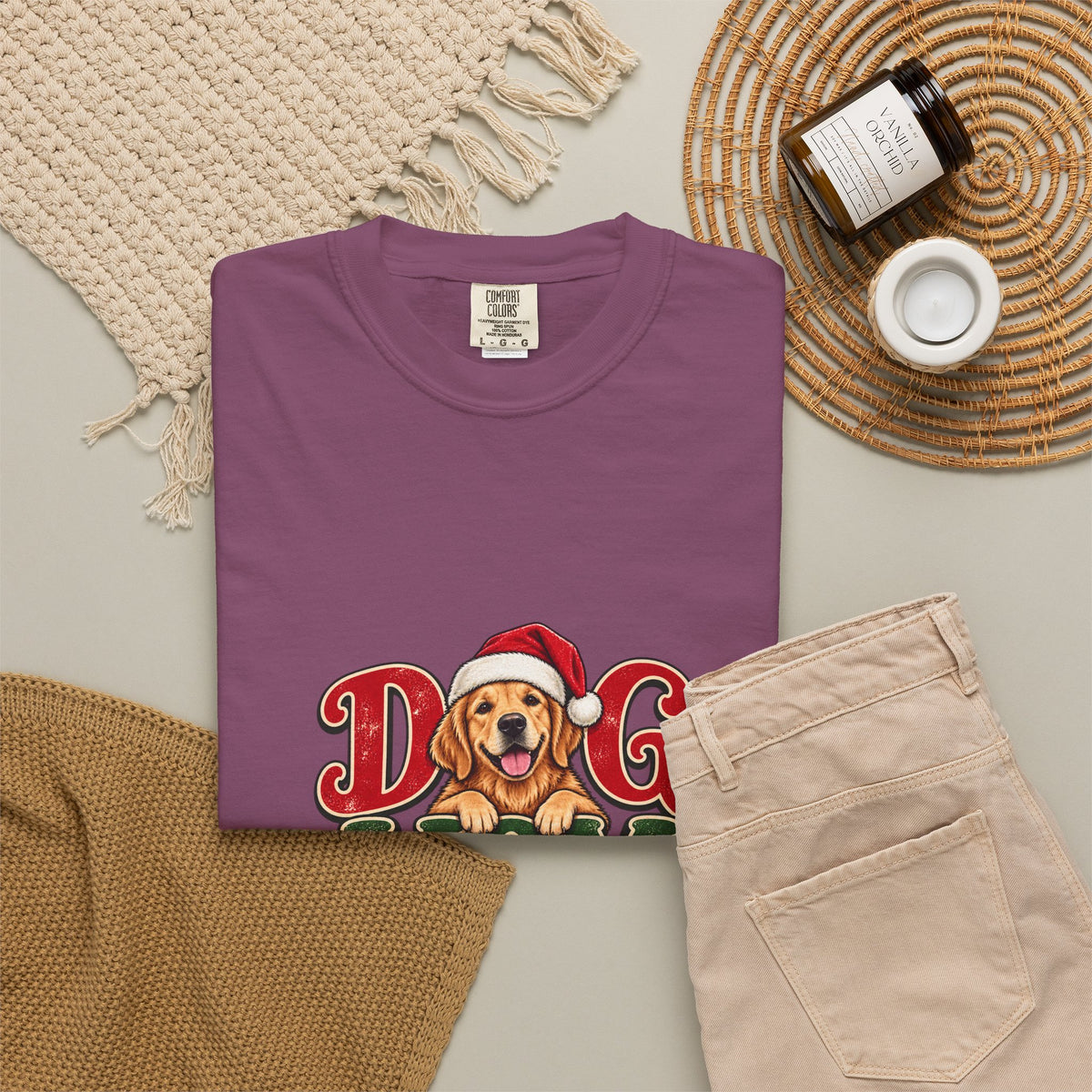 Dog Mom Christmas T-Shirt — Cute Golden Retriever Holiday Tee