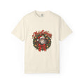 Meowy Christmas wreath cat T-shirt | Holiday cat tee