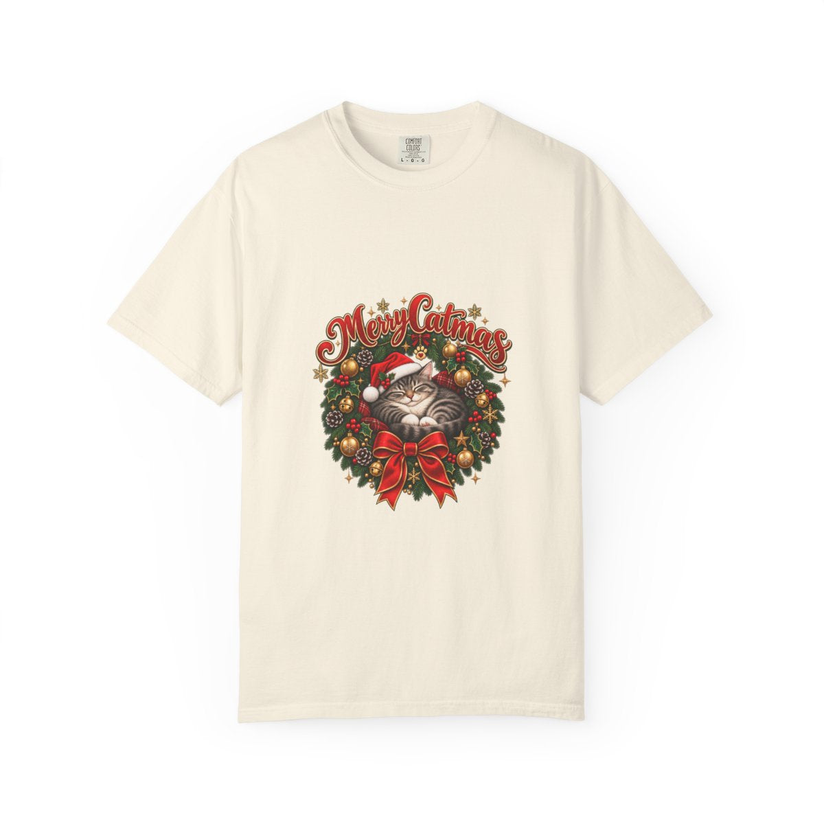 Meowy Christmas wreath cat T-shirt | Holiday cat tee