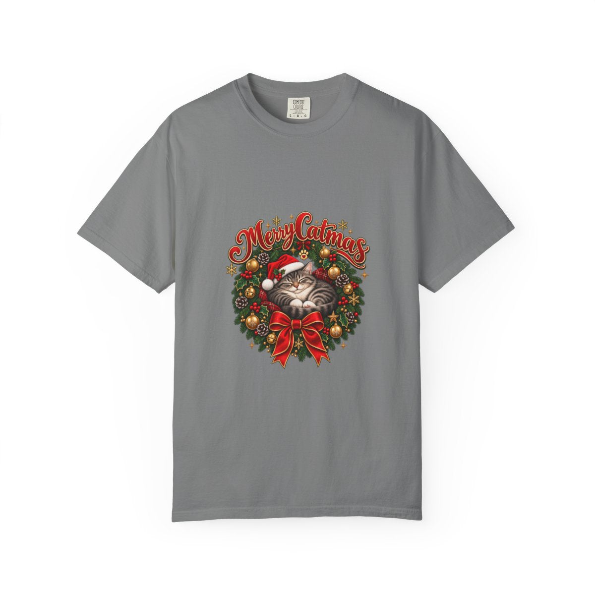Meowy Christmas wreath cat T-shirt | Holiday cat tee