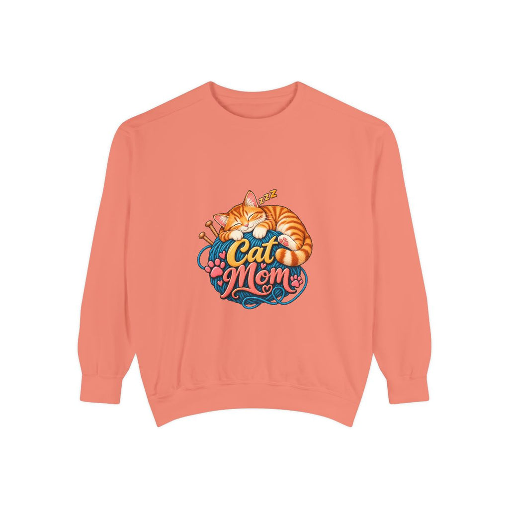 Sleeping Ginger Cat Mom sweatshirt | Cat Mom Pullover, Cozy Cat Design